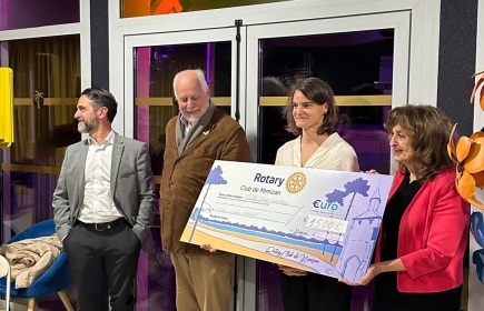 Remise du chèque au profit du Village Landais Alzheimer.